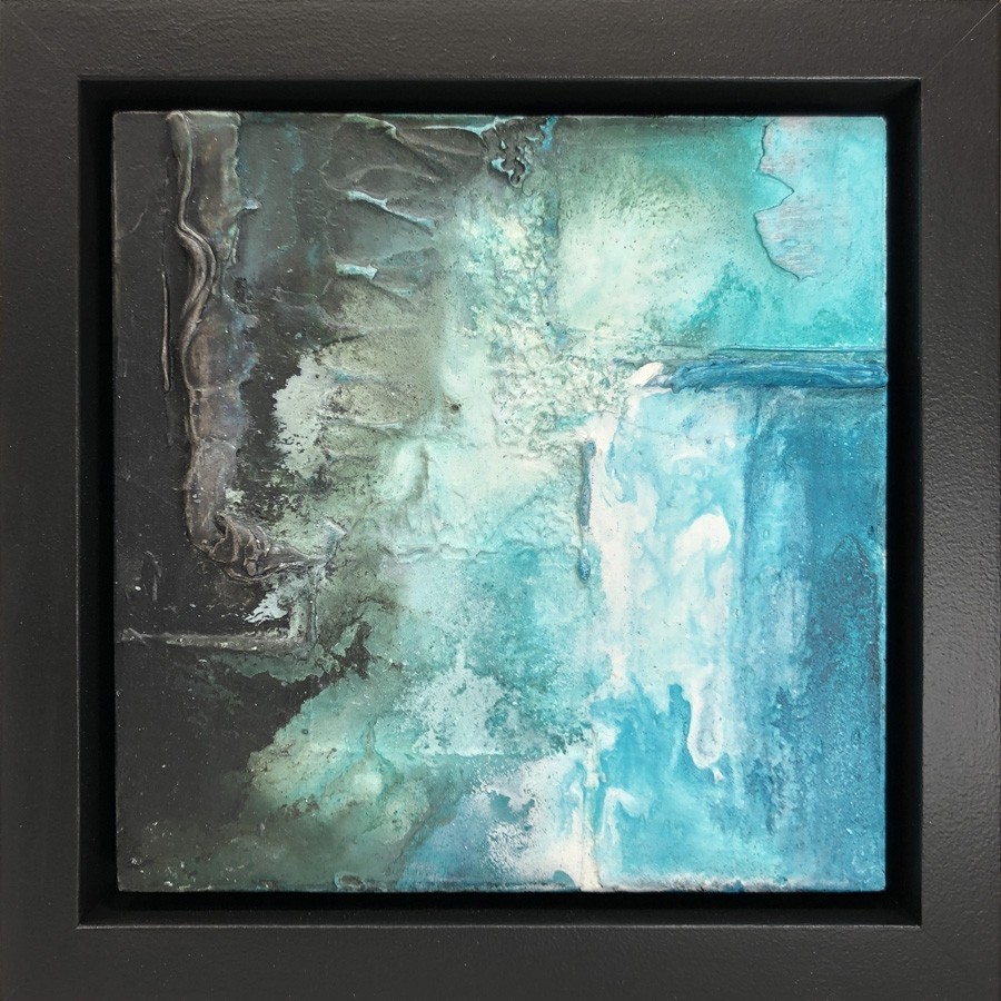 Mini, no 736 (t.encadré), de l'artiste Isabel Picard, Techniques mixtes sur bois, Création unique, dimension : 8 x 8 po de largeur