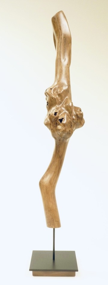 Intrépide, de l'artiste Christianne Hamel, Sculpture, matière : Érable - Métal , Technique : Taille directe, Création unique, dimension : 25 x 86 x 25 cm