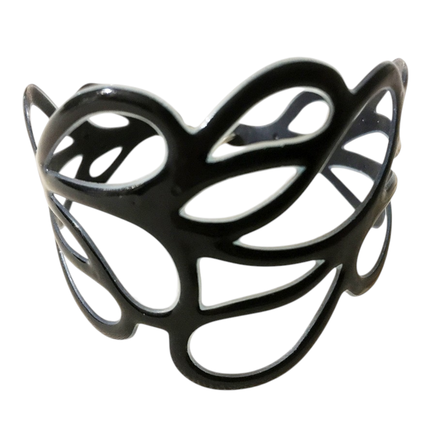 Bracelet Feuille (noir), no 56, de l'artiste Molusk, Longueur 6.25 pouces, Bijou d'inspiration aquatique souple et léger fait de PVC coloré qui épouse la forme du corps à la manière d’un tatouage