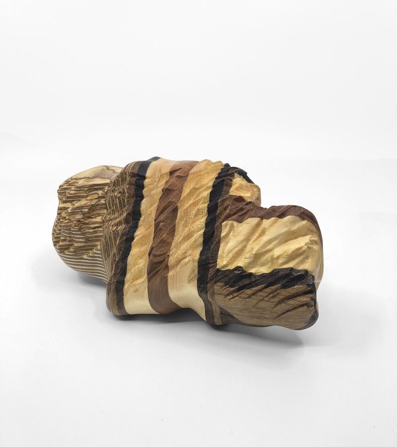 Roche (grosse), # 106, de l'artiste Claudia Côté, Sculpture, Sculpture, Bois Cerisier, cèdre aromatique, chêne, pin, plywood russe, Création unique