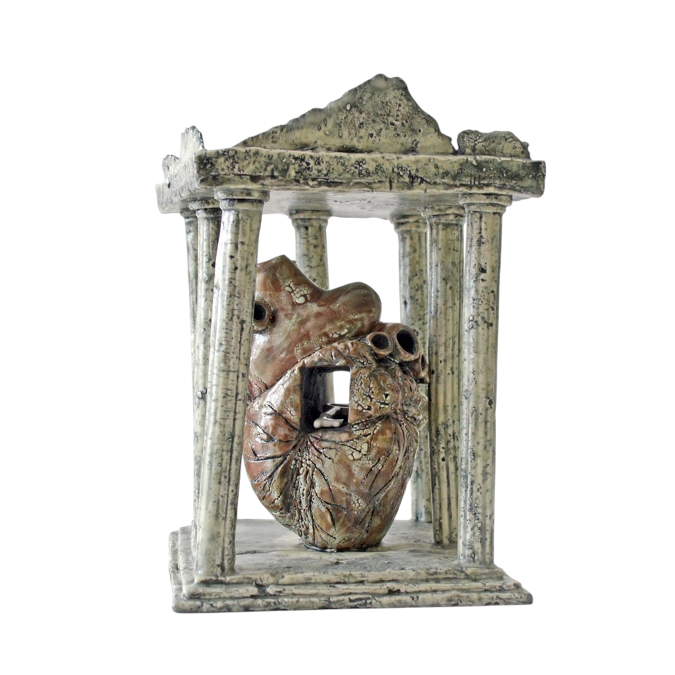 Culture à coeur, de l'artiste Catherine De Abreu, Céramique, Création unique, dimension : 10 x 9.5 x 9.5 po