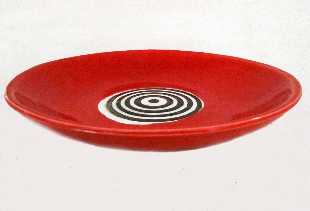 Bol assiette, rouge, # 29, de l'artiste Créations Ratté, medium : céramique, objet utilitaire cuit à très haute température, résistant au four, au micro-onde et au lave-vaisselle, vue A