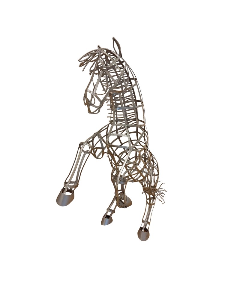 Les VII, cheval no 6, de l'artiste Mathieu Isabelle, Sculpture, acier inoxydable, dimension : 42 pouces de hauteur, vue 1