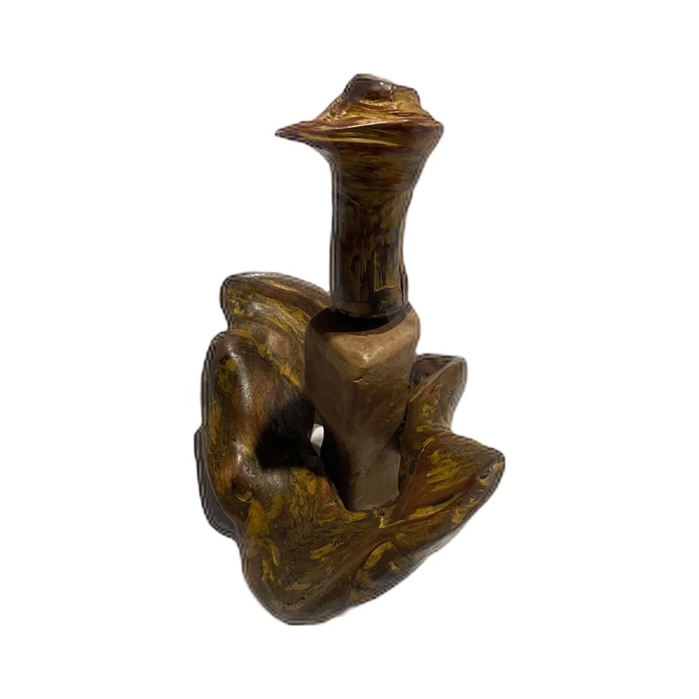 L'oisillon, de l'artiste Pierre Paquet, Sculpture, bois, Brou de noix et peinture à la caséine non toxique, Dimension : 7.5 x 7.5 x 6 po