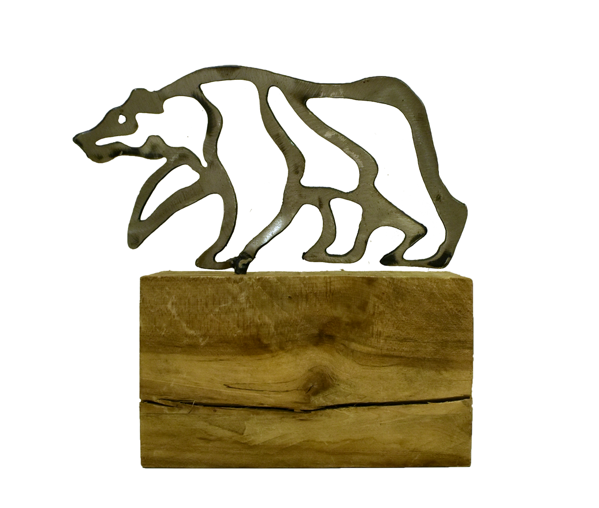 Ours (keep going), o-15, de l'artiste Danny Perkins, Sculpture, métal et base en bois, Dimension : 8.5 x 9 x 3 po