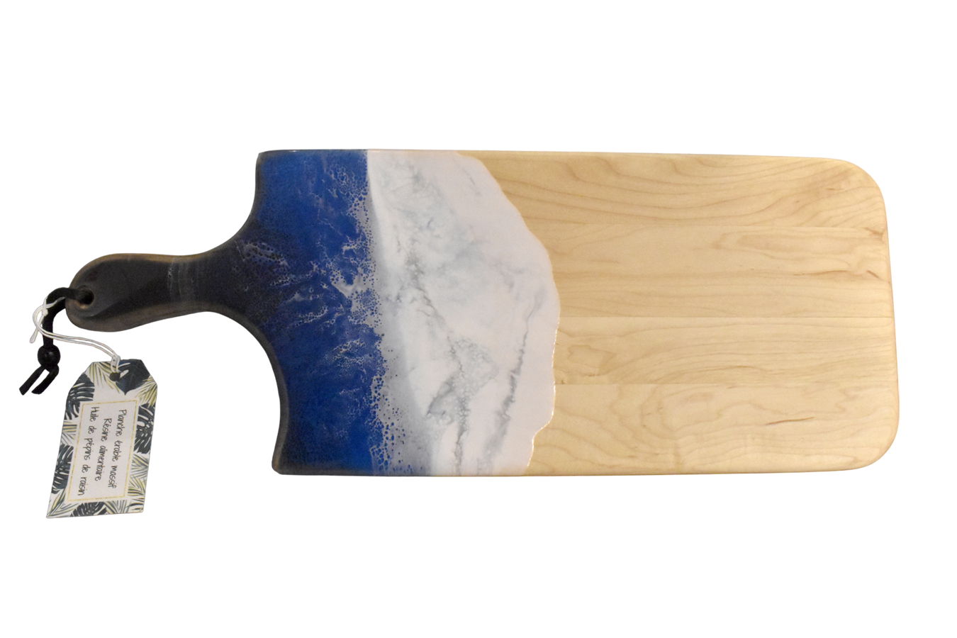 Planche à découper, petite, no 28, Bleu royal / noir et blanc, de l'artiste Julie Marcotte, Matériaux, Érable, résine alimentaire et huile de pépin de raisin, dimension : 3/4 x 7 x 18 pouces