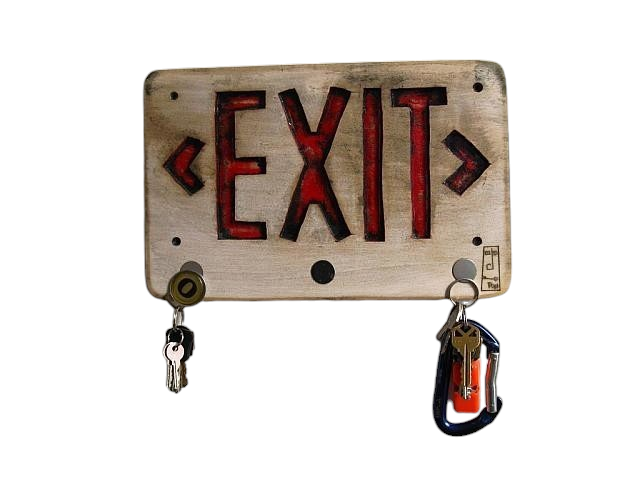 Porte-clefs magnétique EXIT rouge et noir, de l'artiste Alexandre Tardif, fait en bois, tilleul ou pin, format rectangulaire, dimension 7.5 x 11.75 pouces, décoration fonctionnelle, dimension : 7.5 x 11.75 pouces de largeur