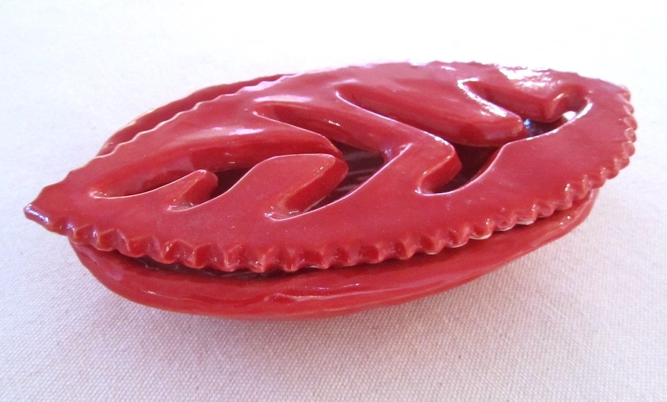 Porte-savon Feuille, rouge (2 pièces), de l'artiste Oasis Douceur, Pièce faite en céramique, vue A