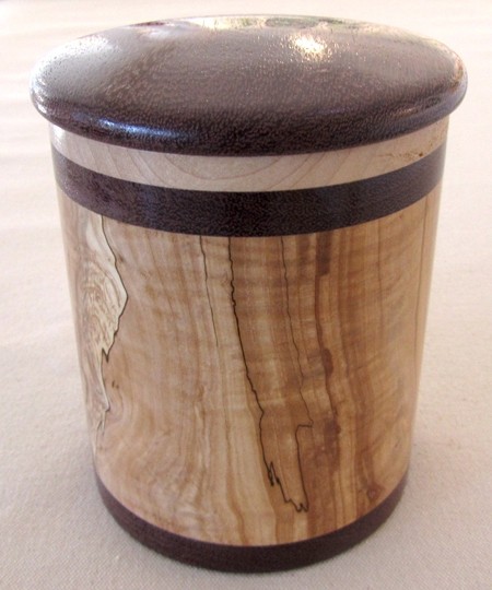 Pot, no 1, de l'artiste Richard Ouellet, pièce originale, faite de pommier coti, érable, amarante, 2 pièces, vue A