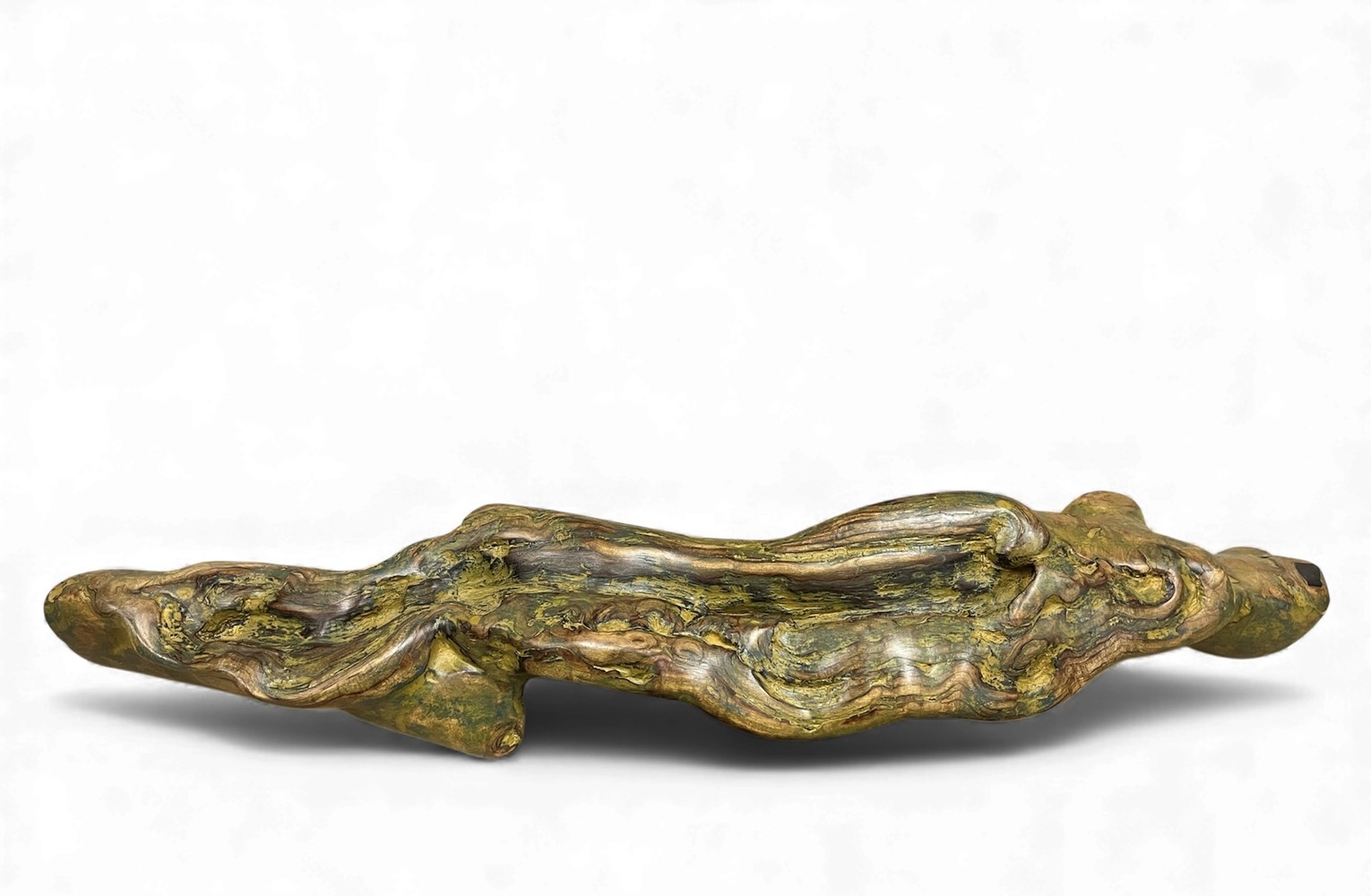 Punch, de l'artiste Pierre Paquet, Sculpture, bois, Bois de grève, brou de noix et peinture à la caséine non toxique, Dimension : 5 x 7 x 30 po