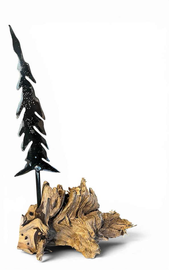Sapin, o-46, de l'artiste Danny Perkins, Sculpture, acier et bois, Dimension : 11.75 x 3 x 6.5 po