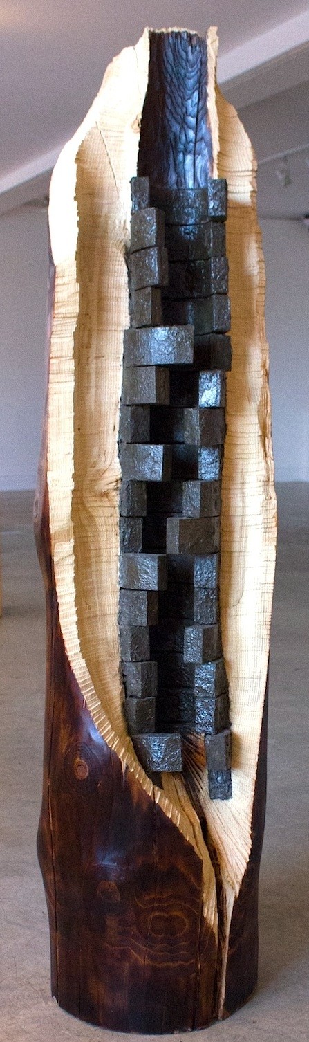 Structure interne, de l'artiste Bernard Hamel, Sculpture, bois et ciment, Création unique, dimension : 180 x 60 x 60 cm