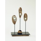 Triade, de l'artiste Christianne Hamel, Sculpture, matière : Merisier - Métal - Coquilles d'oeuf, Technique : Taille directe, Création unique, dimension : 25 x 38 x 15 cm