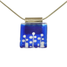 Collier carré 1 pouce, no 52, de l'artiste Azurine, Peint à la main, Chaîne 18 po acier inoxydable, Matière première : verre, cuisson au four