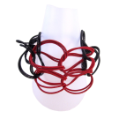Bracelet TWIST noir et rouge, no 65, de l'artiste Sandrine Giraud, Ce bijou marie avec élégance la grâce et l’originalité des lignes résolument contemporaines.