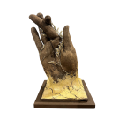 Éclosion, de l'artiste Raphaëlle Bitar, Sculpture, Argile, Plâtre et végétaux divers, dimension : 7 x 5 x 4 pouces