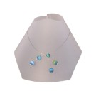 Collier, Planètes, no 114, de l'artiste Sophiori, Bijou contemporain coloré, fait à la main, Matière première : pâte de polymère, de la création jusqu'à l'assemblage final