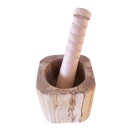Mortier carré, arrondi, et pilon, no 3, de l'artiste Richard Ouellet, pièce originale, faite de érable coti, dimension : 3.5 x 3.5 x 3.5 po (moyen)