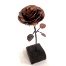 Rose no 1, de l'artiste Denis Lebel, Sculpture, Cuivre, base en bois, Création unique, dimension : 14 x 4 x 4 po
