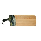 Planche moyenne à découper, no 3, vert forêt, blanc et jaune, de l'artiste Julie Marcotte, Matériaux, Érable, résine alimentaire et huile de pépin de raisin, dimension : 3/4 x 8 x 24 pouces
