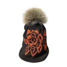 Tuque Églantine à pompon amovible, no 49, alpaga/fourrure, de Irèna Geerts, Création québécoise faite à la main. Chaque modèle est unique et garni d'une finition de fourrure recyclée et de laine alpaga à 100 %