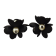 Boucles d'oreille GILEPPE, no 116, de l'artiste Sandrine Giraud, Couleur, Noir et perles blanches. Ce bijou marie avec élégance la grâce et l’originalité des lignes.