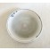 Assiette mini coupelle (dessus vert), de l'artiste Elizabeth Hamel, medium : céramique porcelaine blanche, dessus émail cuivré, 0.75 po haut x 3.50 po diamètre, vue 2