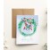 Carte de souhaits 4x5 po, -- Couronne de Noël --, de l'artiste Katrinn Pelletier, dimension : 4.25 x 5.5 pouces largeur, sans texte, avec enveloppe  Vous pouvez inscrire votre message à l'intérieur.  Carte vendue à l'unité